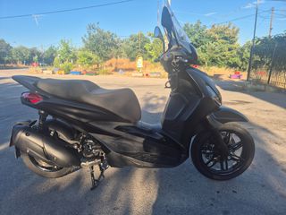 Piaggio Beverly 300 2023 HPE-thumb-2