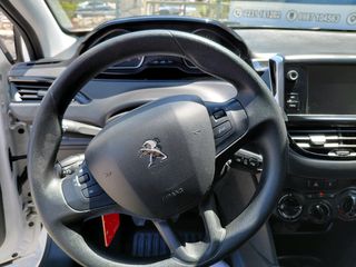 Peugeot 208 2020 Peugeot 208 1.5 BLUE HDI 100-thumb-9