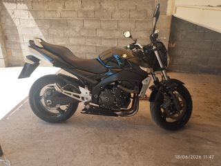 Suzuki GSR 600 2010 GSR 600-thumb-4