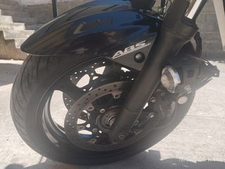 Suzuki GSR 600 2010 GSR 600-thumb-10