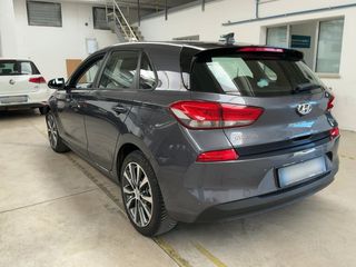 Hyundai i 30 2018 1.6 CRDI BUSINESS-thumb-2