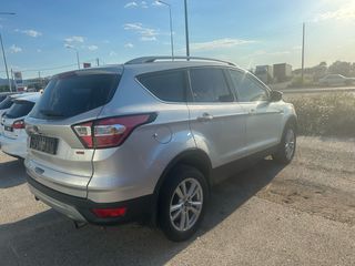 Ford Kuga 2017 Business-thumb-3