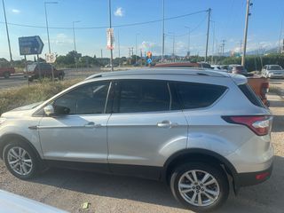 Ford Kuga 2017 Business-thumb-4