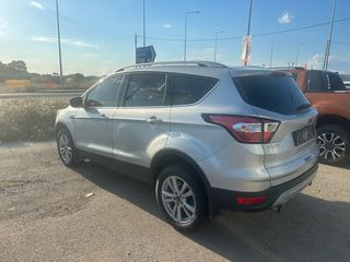 Ford Kuga 2017 Business-thumb-5
