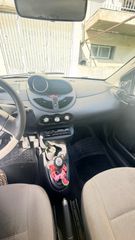 Renault Twingo 2011-thumb-5