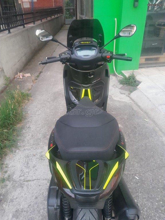 Piaggio Beverly 400 2024 Beverly s hpe