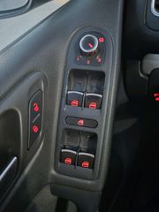 Volkswagen Golf 2011 TSI DSG-thumb-16