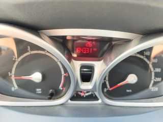 Ford Fiesta 2009 1.6  SPORT-thumb-6