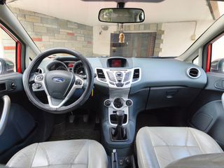 Ford Fiesta 2009 1.6  SPORT-thumb-9