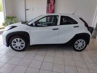 Toyota Aygo (X) 2022 X-PLAY-thumb-3