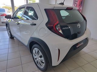 Toyota Aygo (X) 2022 X-PLAY-thumb-7
