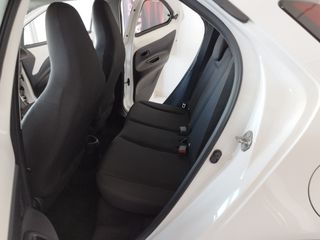 Toyota Aygo (X) 2022 X-PLAY-thumb-13