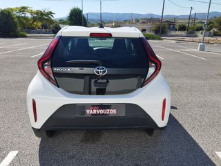 Toyota Aygo (X) 2022 X-PLAY-thumb-5