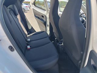 Toyota Aygo (X) 2022 X-PLAY-thumb-13