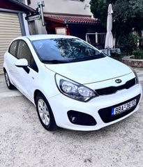 Kia Rio 2014-thumb-1