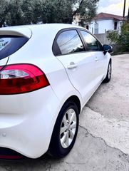 Kia Rio 2014-thumb-2