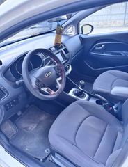 Kia Rio 2014-thumb-4