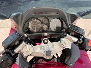 Honda CBR 1000 1999-thumb-6
