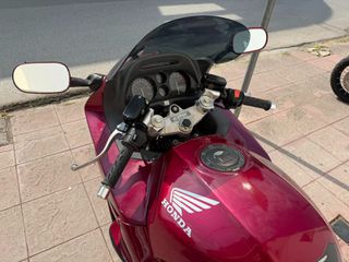 Honda CBR 1000 1999-thumb-7