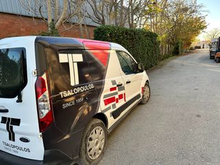 Ford Transit Connect 2016-thumb-5