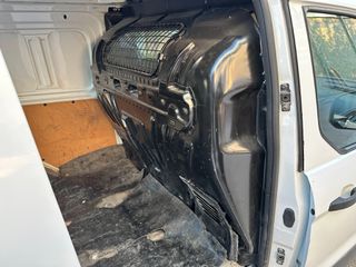 Ford Transit Connect 2016-thumb-6