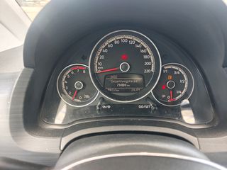 Volkswagen Up 2018 1.0 cc Sound Edition-thumb-8