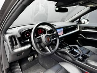 Porsche Cayenne 2024 S E-HYBRID 519hp COUPE-thumb-16