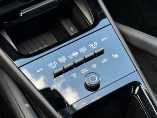 Porsche Cayenne 2024 S E-HYBRID 519hp COUPE-thumb-32