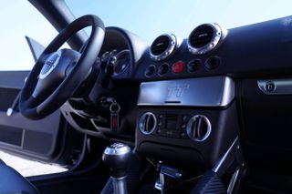 Audi TT 2004-thumb-8