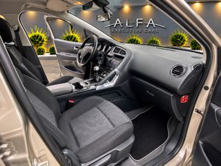 Peugeot 3008 2011-thumb-10