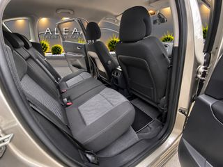 Peugeot 3008 2011-thumb-11