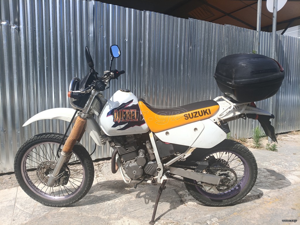 Suzuki Djebel 2000