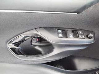 Toyota Yaris 2024 1.5 HYBRID-thumb-5
