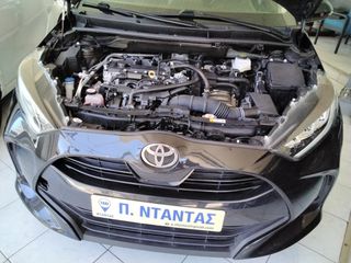 Toyota Yaris 2024 1.5 HYBRID-thumb-3