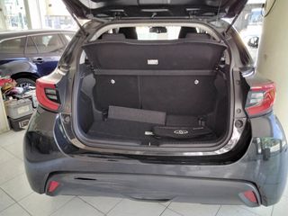 Toyota Yaris 2024 1.5 HYBRID-thumb-2