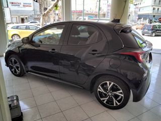 Toyota Yaris 2024 1.5 HYBRID-thumb-4