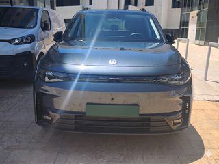 Leapmotor C 10 2025 Hybrid EV Design (28,4kWh / 145 Km)-thumb-1
