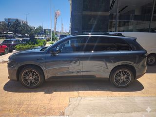 Leapmotor C 10 2025 Hybrid EV Design (28,4kWh / 145 Km)-thumb-3