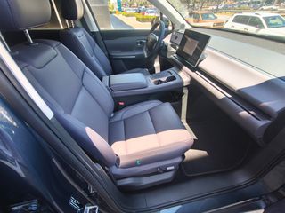 Leapmotor C 10 2025 Hybrid EV Design (28,4kWh / 145 Km)-thumb-11