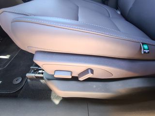 Leapmotor C 10 2025 Hybrid EV Design (28,4kWh / 145 Km)-thumb-13