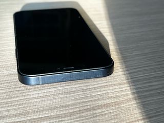 apple iphone 12-thumb-6