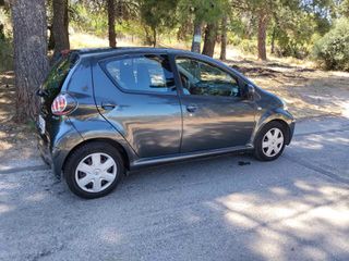 Toyota Aygo 2011 1.0 VVTI 5θυρο-thumb-2