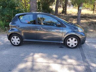 Toyota Aygo 2011 1.0 VVTI 5θυρο-thumb-8