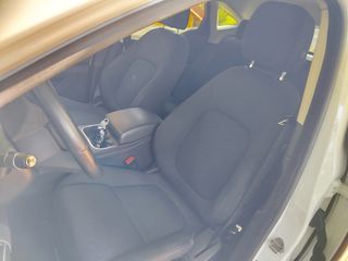 Jaguar E-Pace 2018 D 150-thumb-8