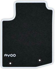 Toyota Γνήσια Υφασμάτινα Πατάκια 520gr Needle Felt Με Άσπρη Λεπτομέρεια Σετ Toyota Aygo 2014-2021 (1 Οδηγού, 1 Συνοδηγού, 2 Πίσω)