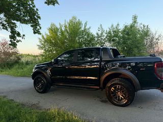 Ford Raptor 2020-thumb-11