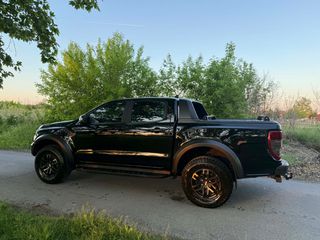 Ford Raptor 2020-thumb-16