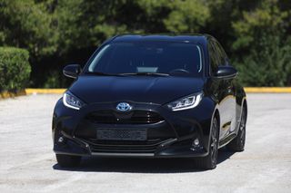 Toyota Yaris 2021 1.5 HYBRID STYLE-thumb-1
