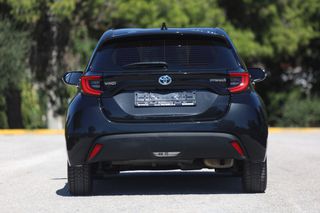 Toyota Yaris 2021 1.5 HYBRID STYLE-thumb-8