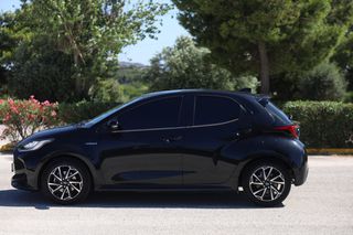 Toyota Yaris 2021 1.5 HYBRID STYLE-thumb-11